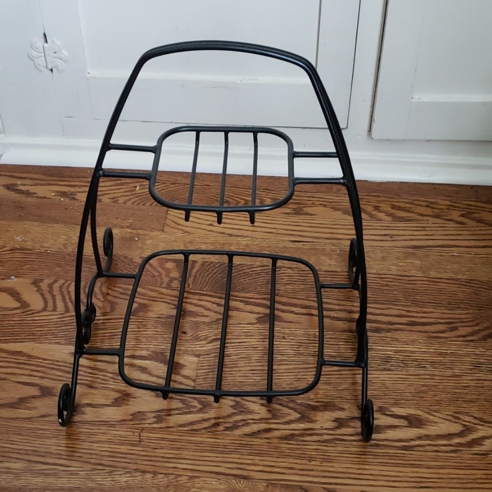Longaberger Plate Stand